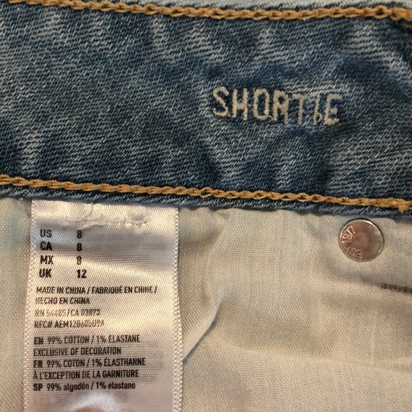 Short shorts - Picture 6 of 6